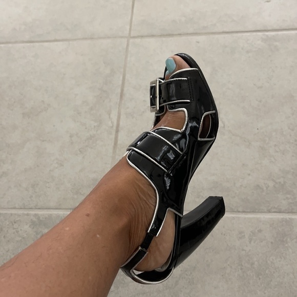 Black Patent Shoes w/Silver Trim - Picture 5 of 6